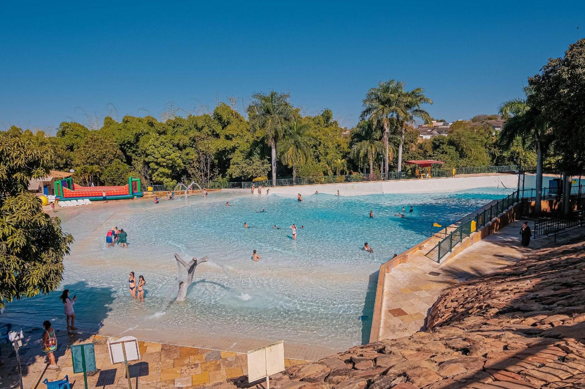 Spazzio Diroma C/acesso Diroma Acqua Park!! Apartamento