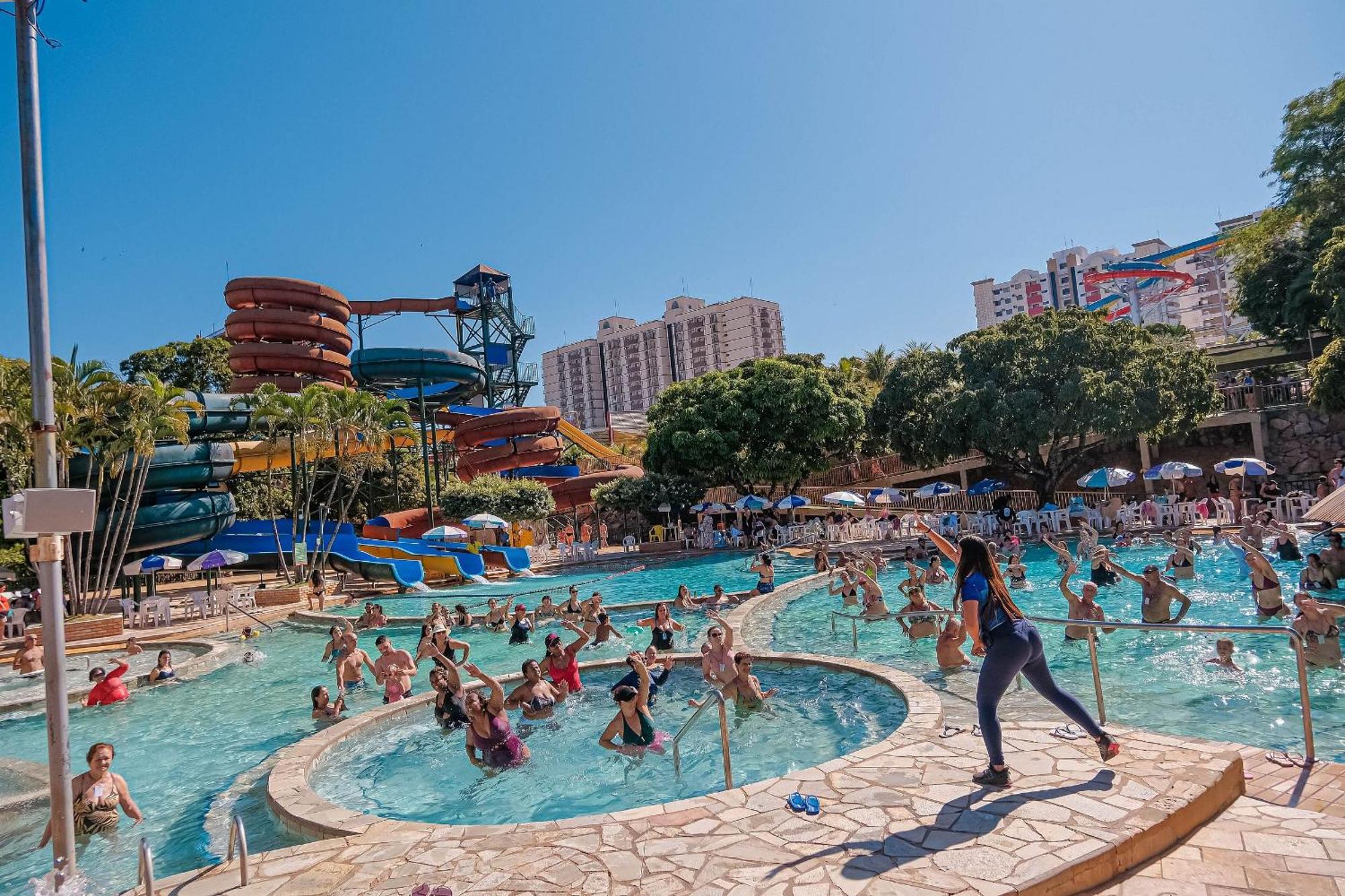 Spazzio Diroma C/acesso Diroma Acqua Park!! Apartamento