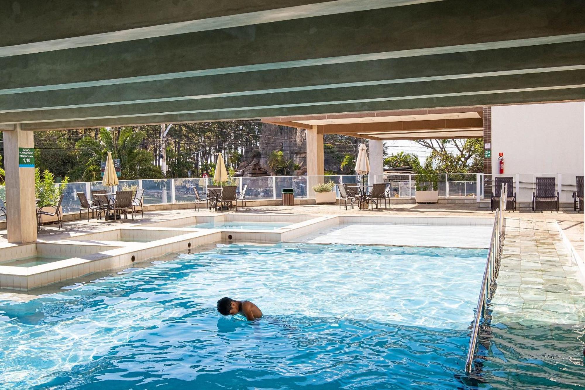 Spazzio Diroma C/acesso Diroma Acqua Park!! Apartamento